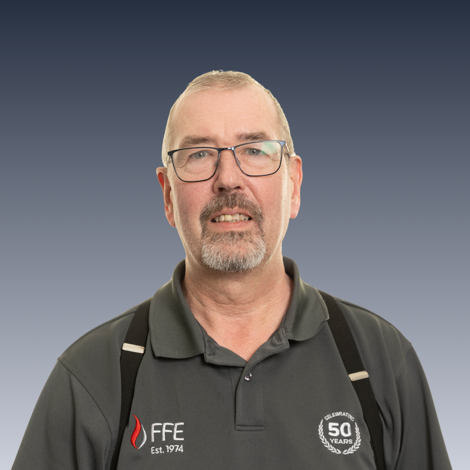 Chris Dunne Headshot BG